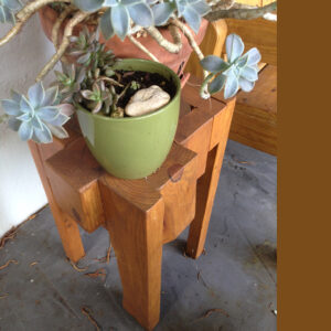 scrap-wood-side-table-01-1